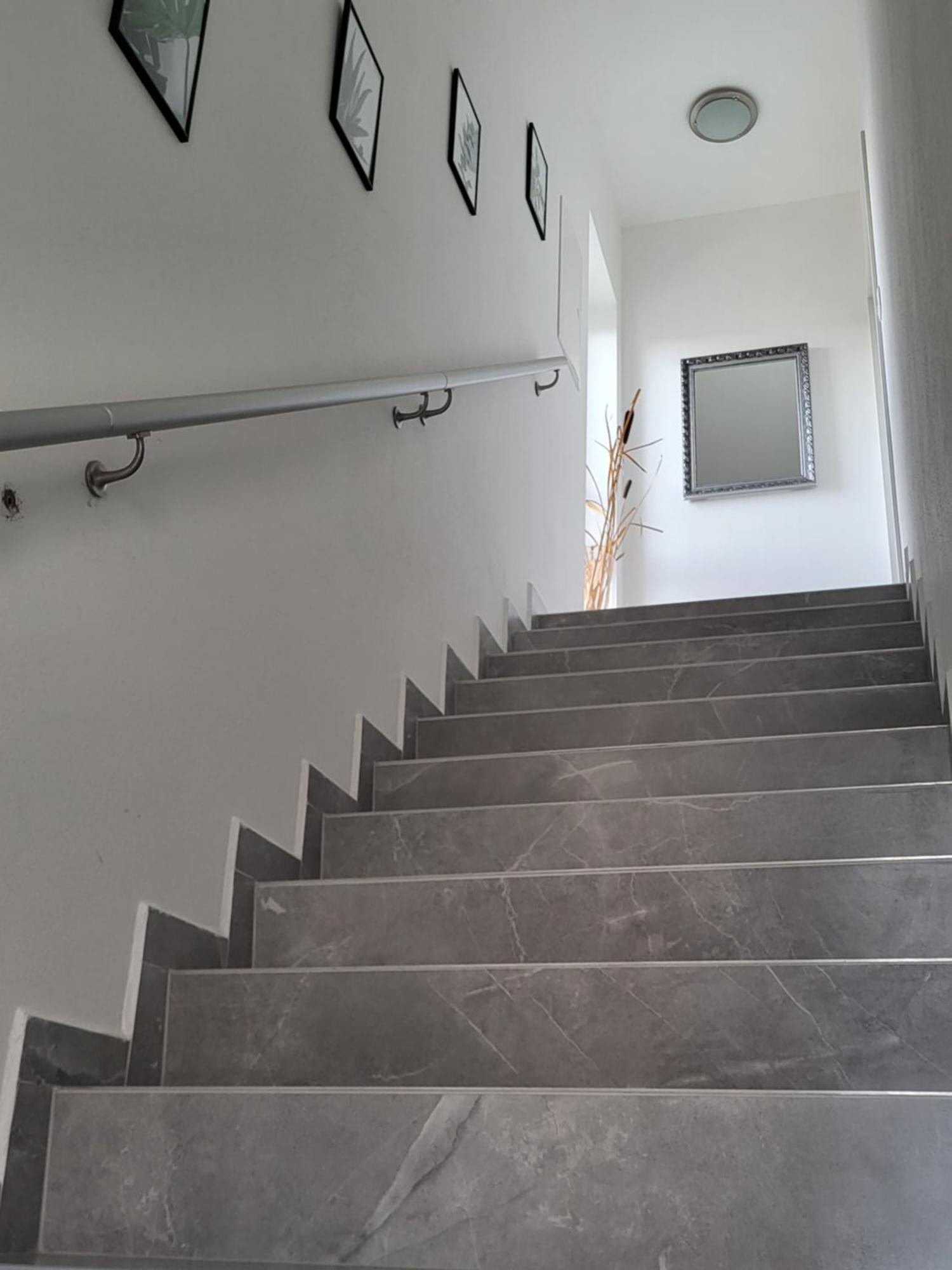 Apartman Gabriela Roudne Eksteriør bilde