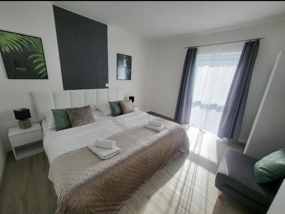 Apartman Gabriela Roudne Eksteriør bilde